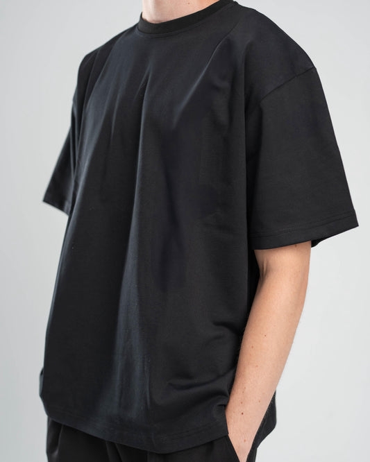 Relaxed Black Tshirt